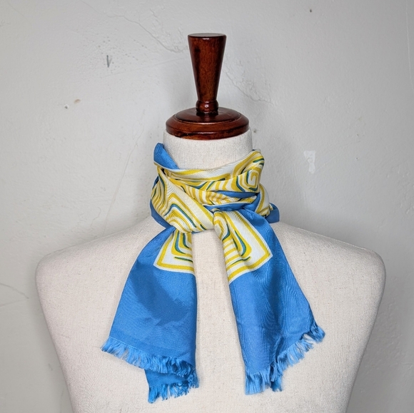Vintage‎ Yellow Blue and White Mod Oblong Scarf - Picture 5 of 13